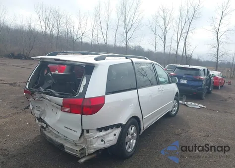 2005 Toyota Sienna Xle z USA, uszkodzony, nr VIN 5TDZA22C65S222571